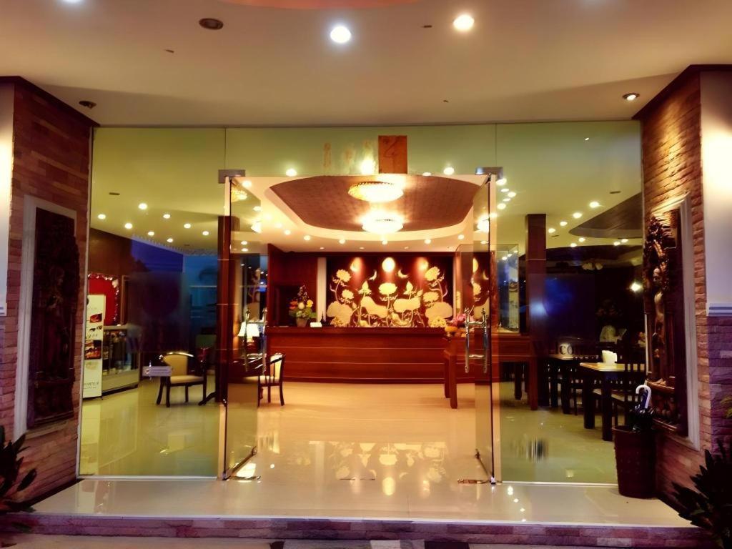 Sirimathani Hotel Loei Esterno foto