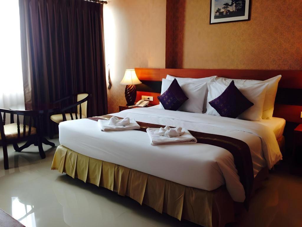 Sirimathani Hotel Loei Esterno foto