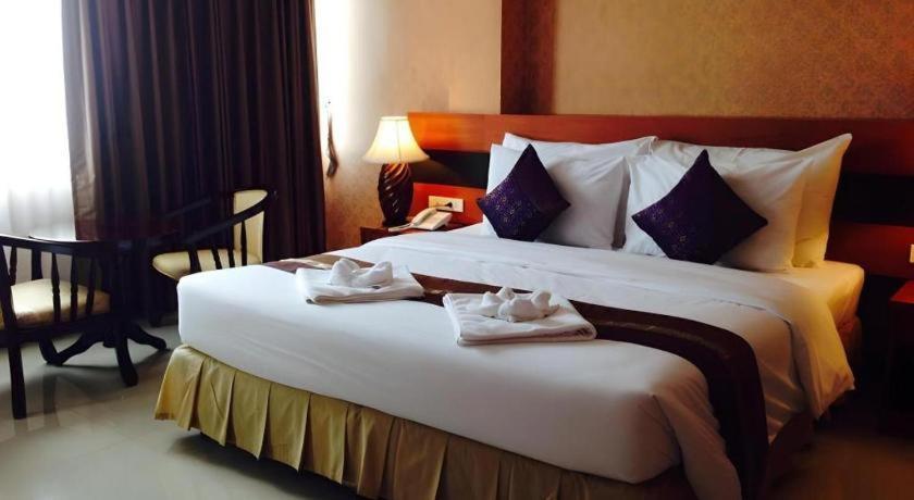 Sirimathani Hotel Loei Esterno foto